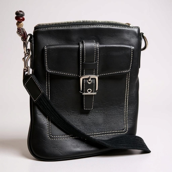 Authentic Coach Hampton Black Leather Crossbody Bag Purse 9" x 7.5" - Picture 1 of 7
